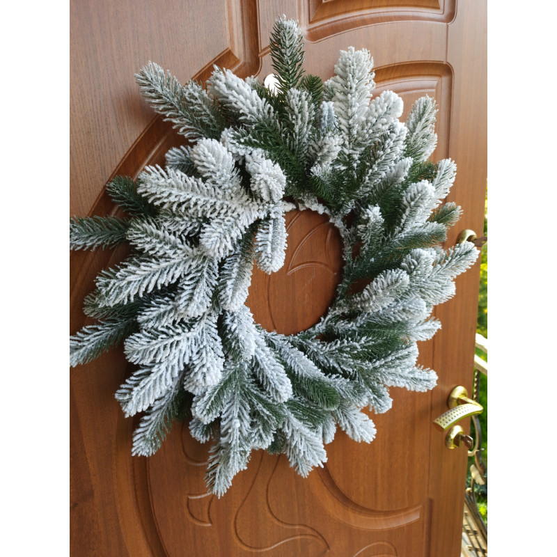 Новорічний вінок литий Засніжений Елітний 50см