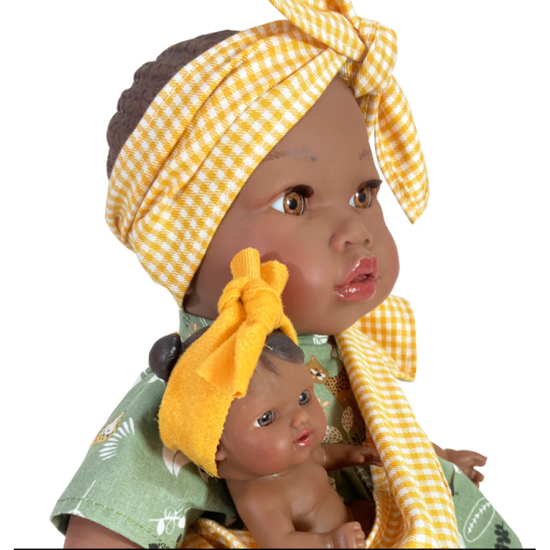 Испанская Кукла Африканка Нинес с Младенцем Виниловая Девочка Мулатка Без Волос в Чалме Nines d`Onil 40 см в Сумке