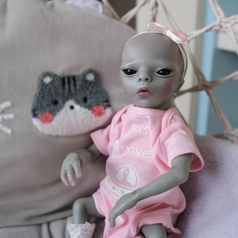 Силиконовая Коллекционная Кукла Реборн Инопланетянин Девочка Рипли ( Виниловая Кукла Пришелец ) Высота 35 см