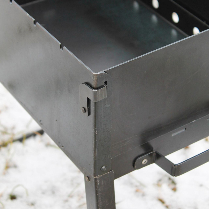 Мангал-кейс "ШАРК" на 8 шампуров/раскладной жаровня гриль