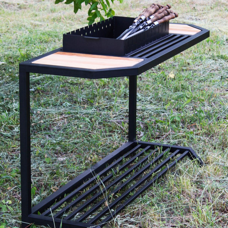 Мангал Ватра со столиком и съемной жаровней на 12 шампуров