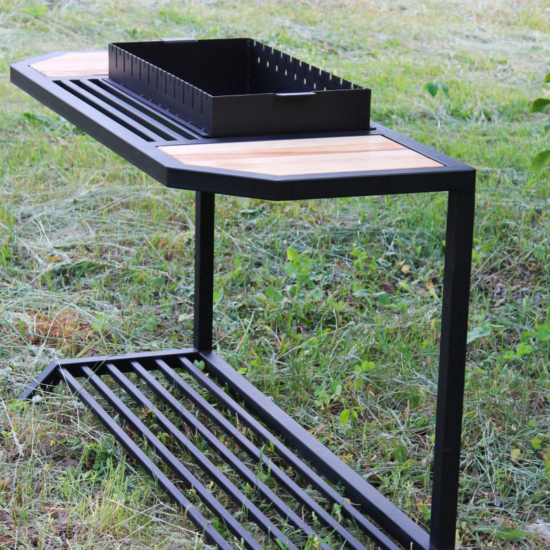 Мангал Ватра со столиком и съемной жаровней на 12 шампуров