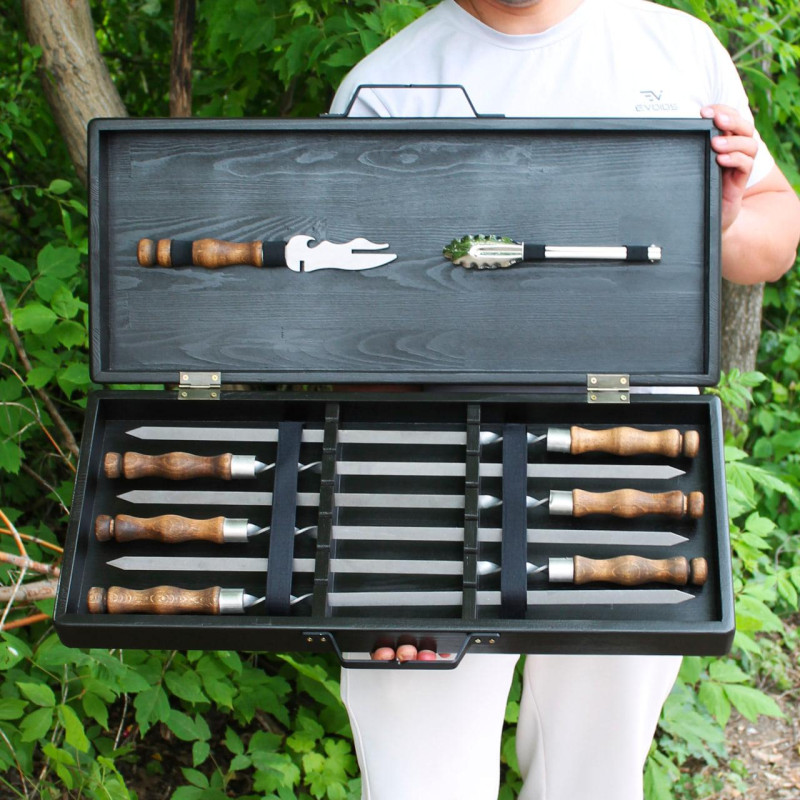 Набор для гриля и барбекю "Артек" в деревянном кейсе