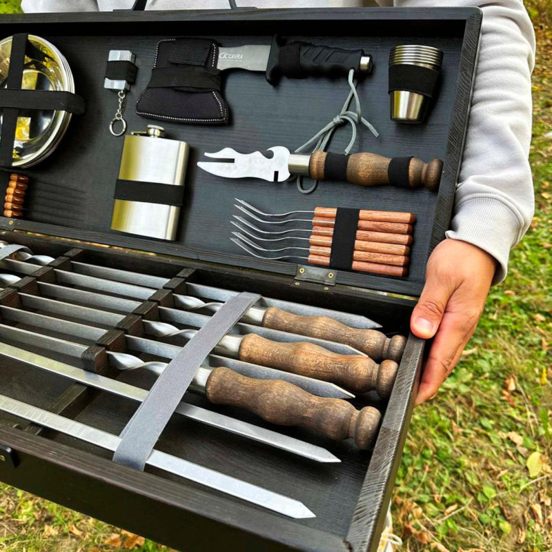 Набор шампуров в деревянной коробке "Сотник" с гравировкой.