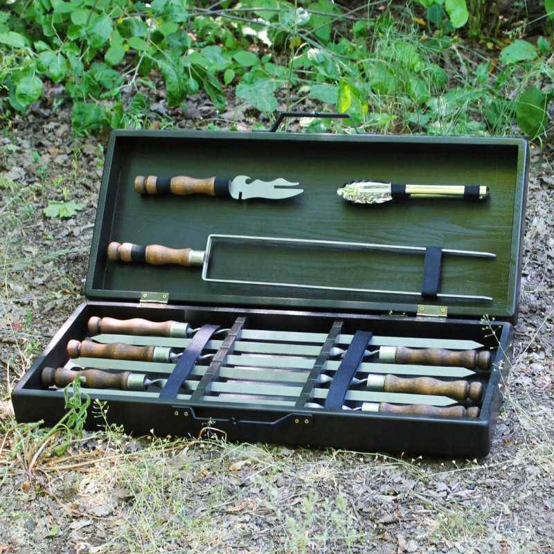 Набор для гриля и барбекю "Эконом" в деревянном кейсе